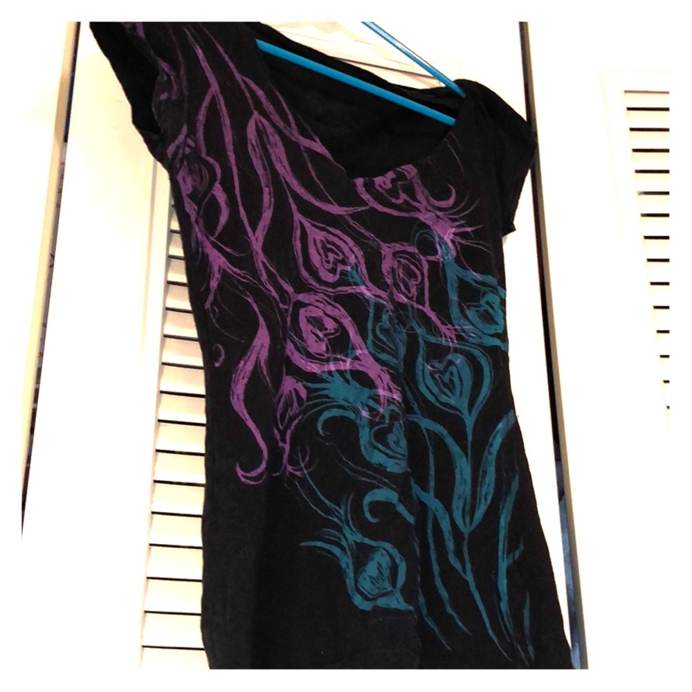 Black T-shirt